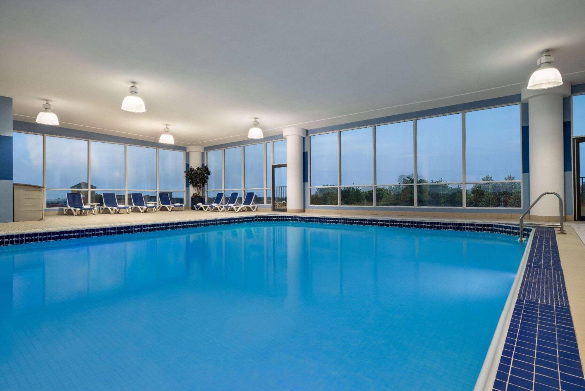 Wyndham Grand Fallsview Hotel Niagarawatervallen Buitenkant foto