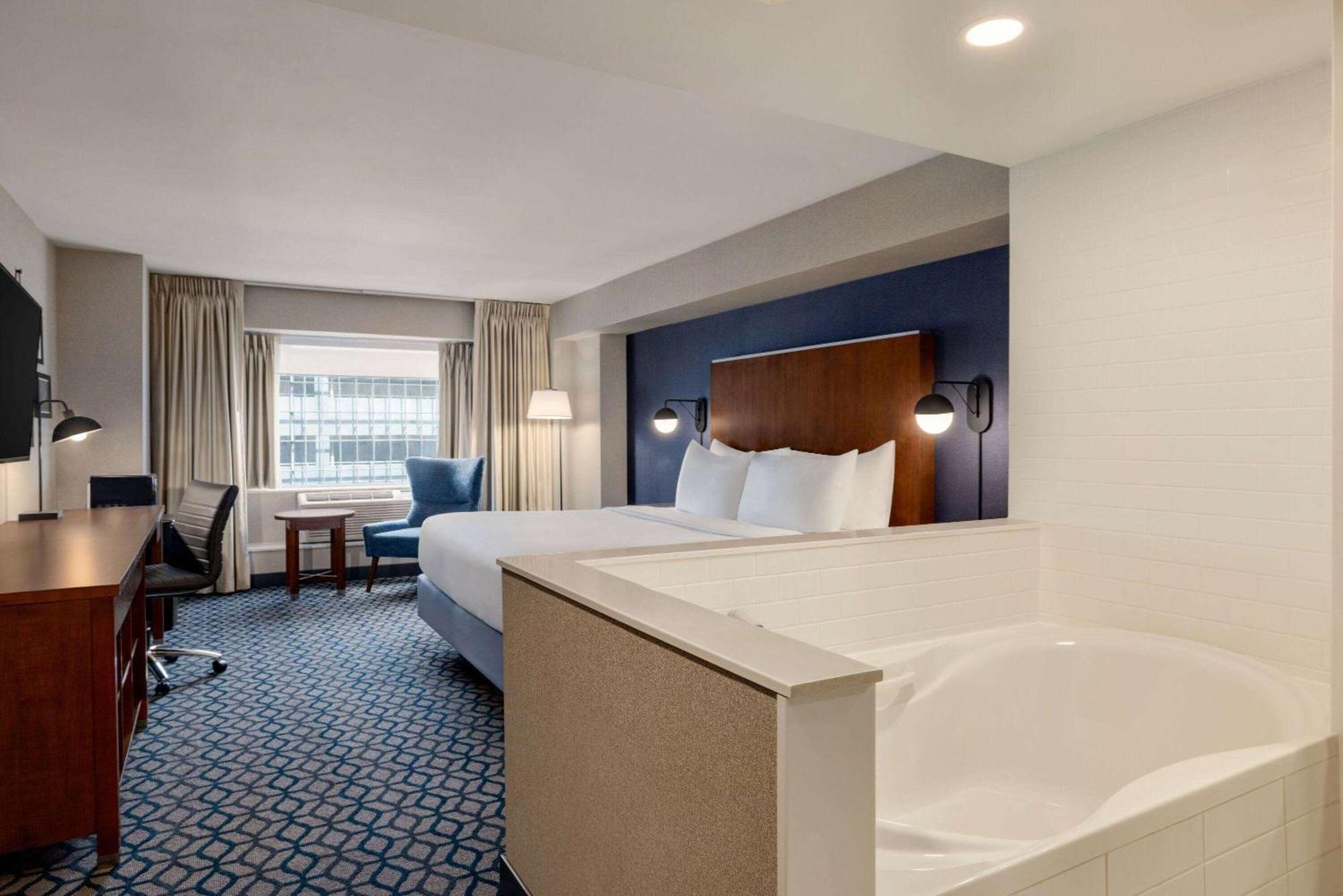 Wyndham Grand Fallsview Hotel Niagarawatervallen Buitenkant foto