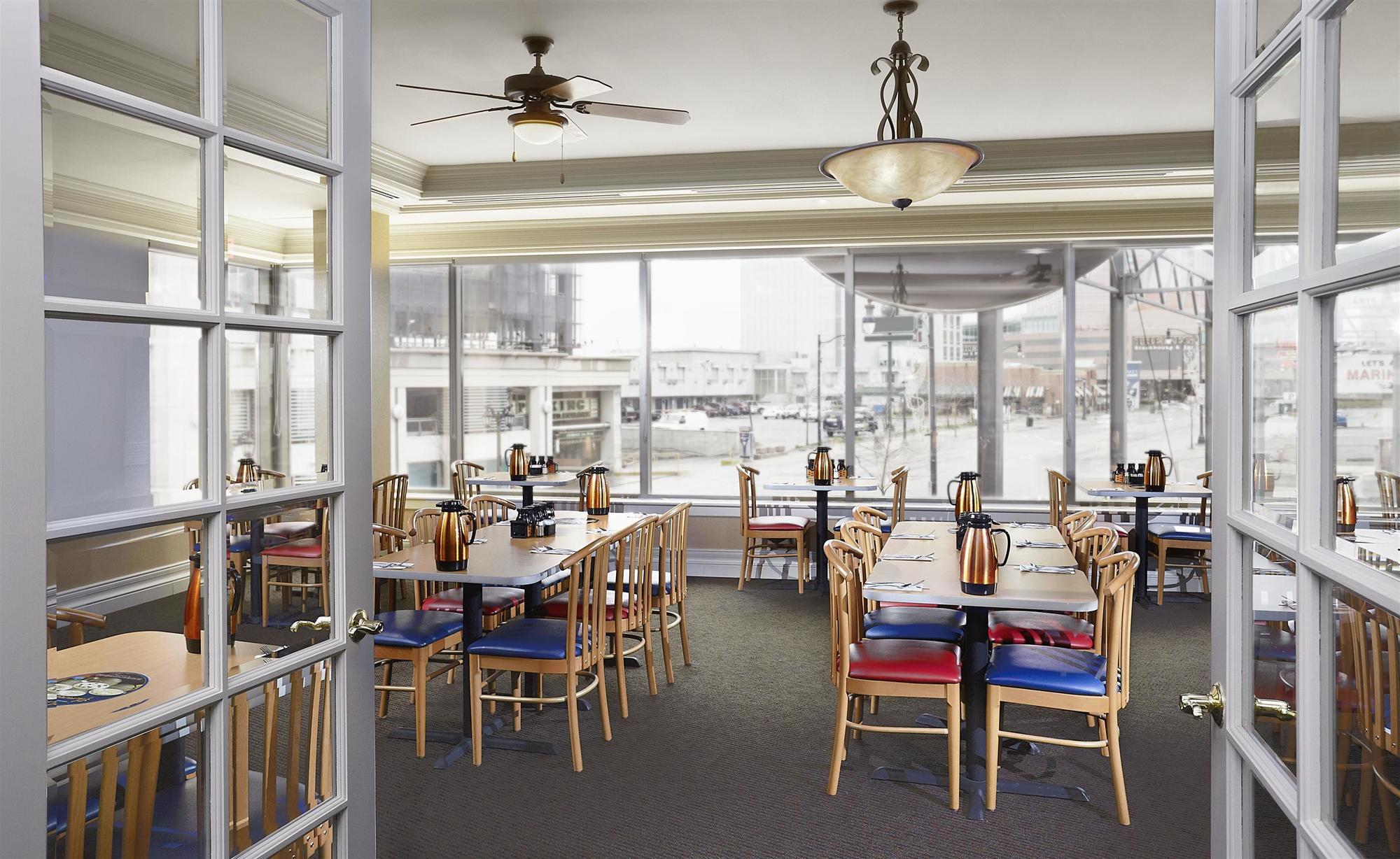 Wyndham Grand Fallsview Hotel Niagarawatervallen Buitenkant foto